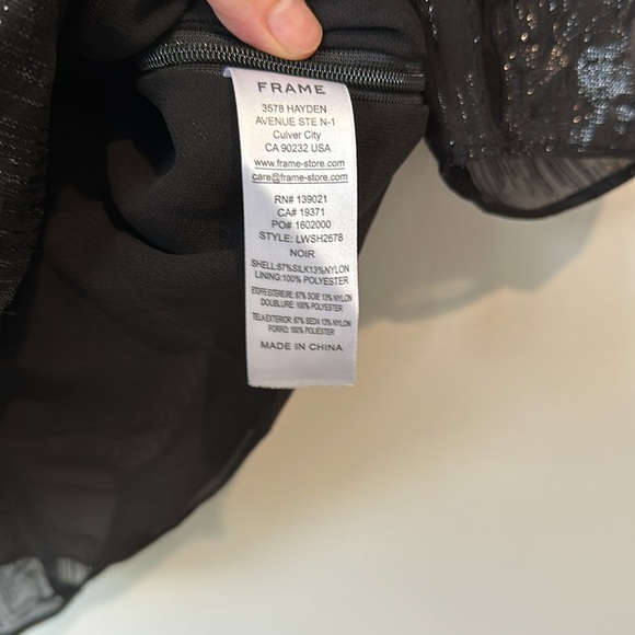 FRAME Sparkly Black Puff Sleeve Ruched Keyhole Metallic V Neck Silk Blend Top S - Picture 12 of 12